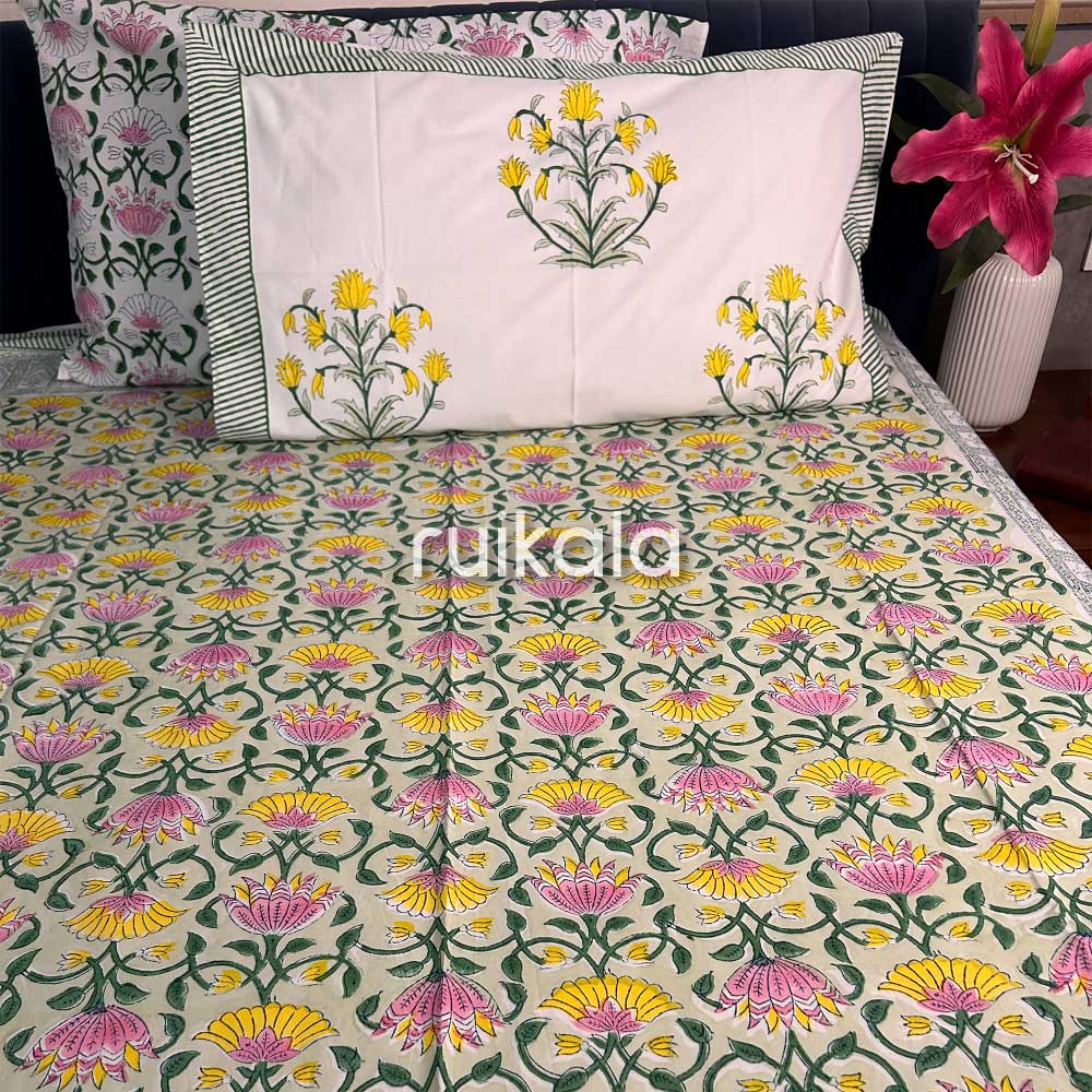 Pastel Garden Bloom Bedsheet