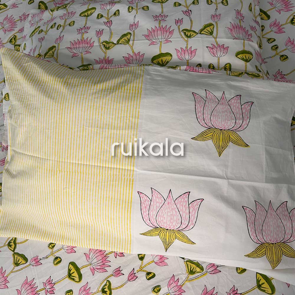 Lotus Blossom Bedsheet