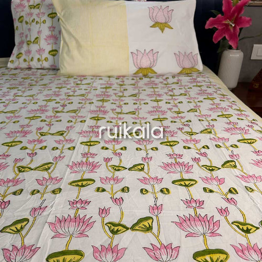 Lotus Blossom Bedsheet