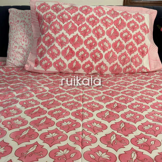 Pink Paisley Blossom Bedsheet