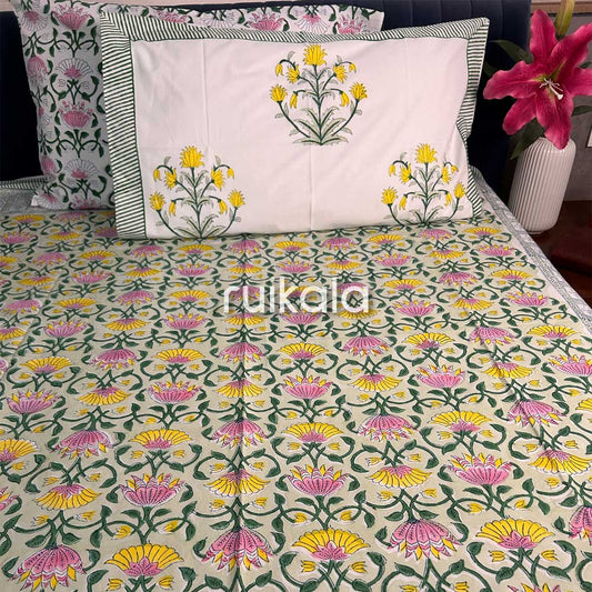 Pastel Garden Bloom Bedsheet
