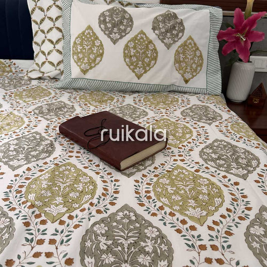 Verdant Bloom Bedsheet