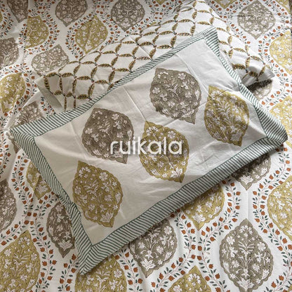 Verdant Bloom Bedsheet